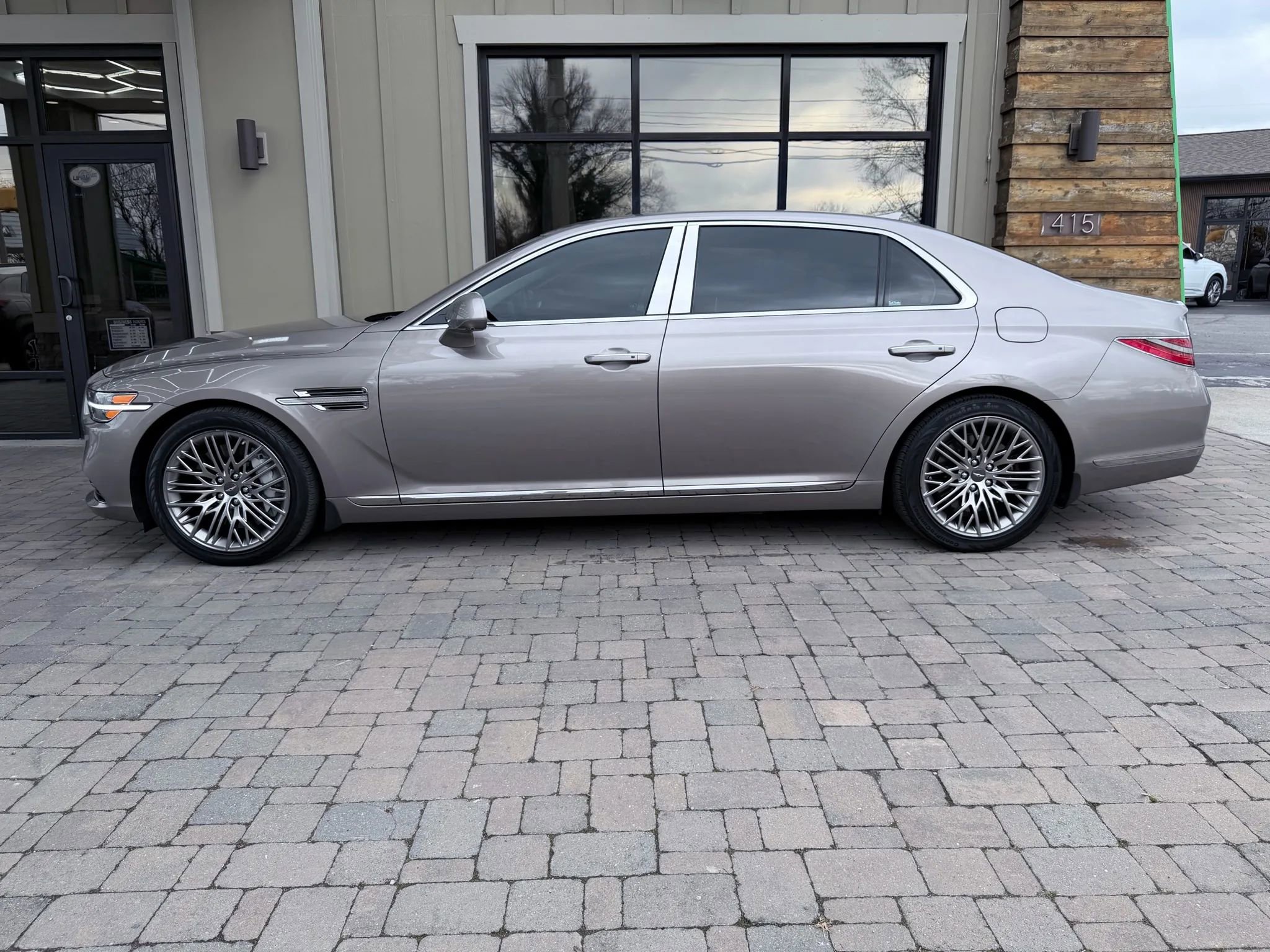 Used 2021 Genesis G90 5.0 Ultimate image 74