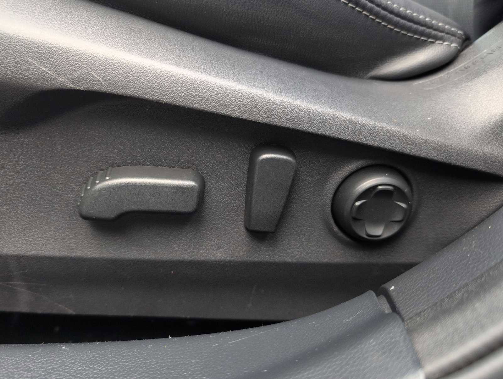 Used 2024 Subaru Legacy Limited image 17