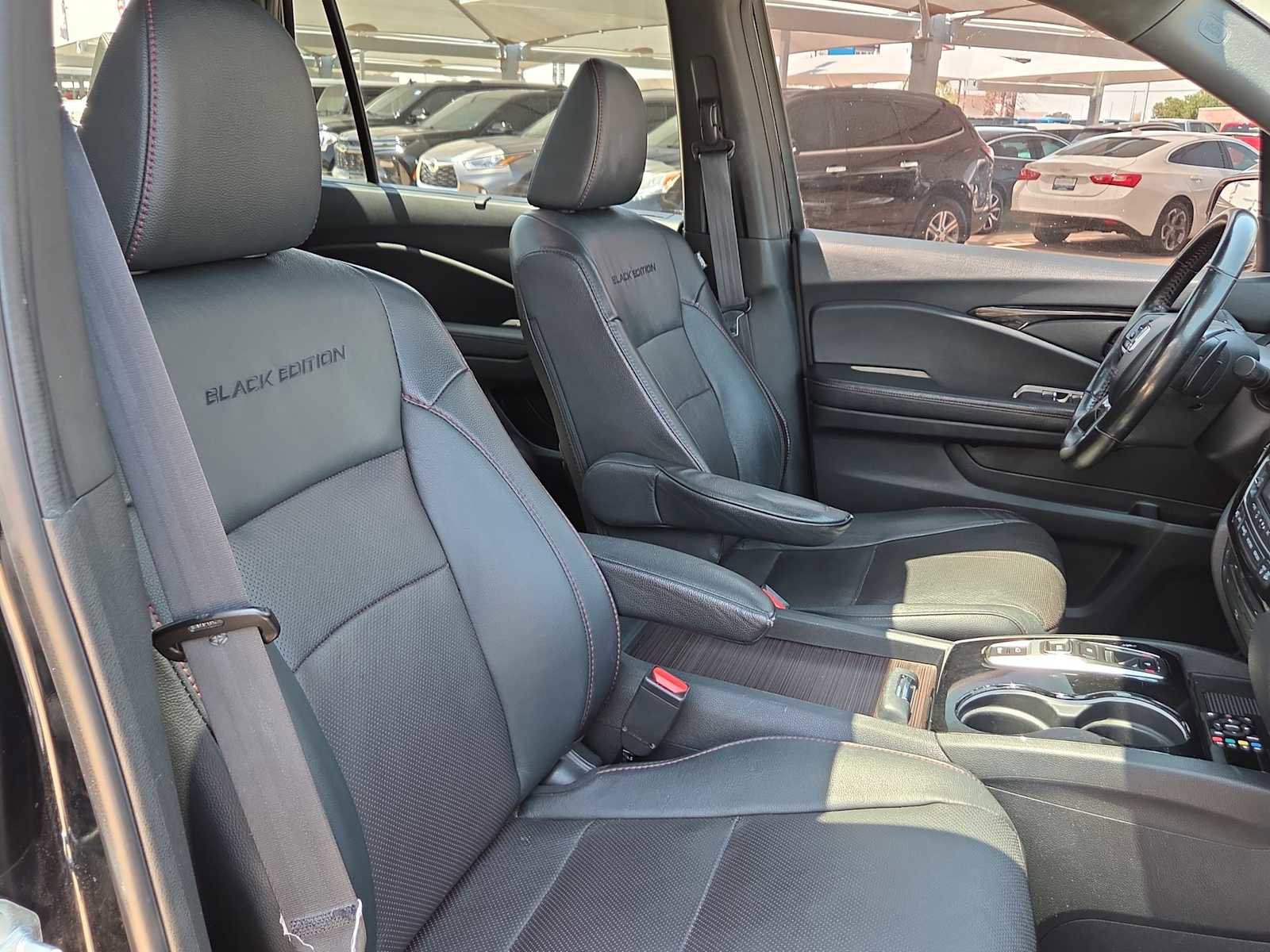 Used 2021 Honda Pilot Black Edition image 18