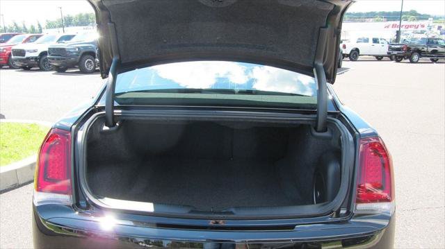 Certified 2023 Chrysler 300 S w/ Comfort Group RWD image 18
