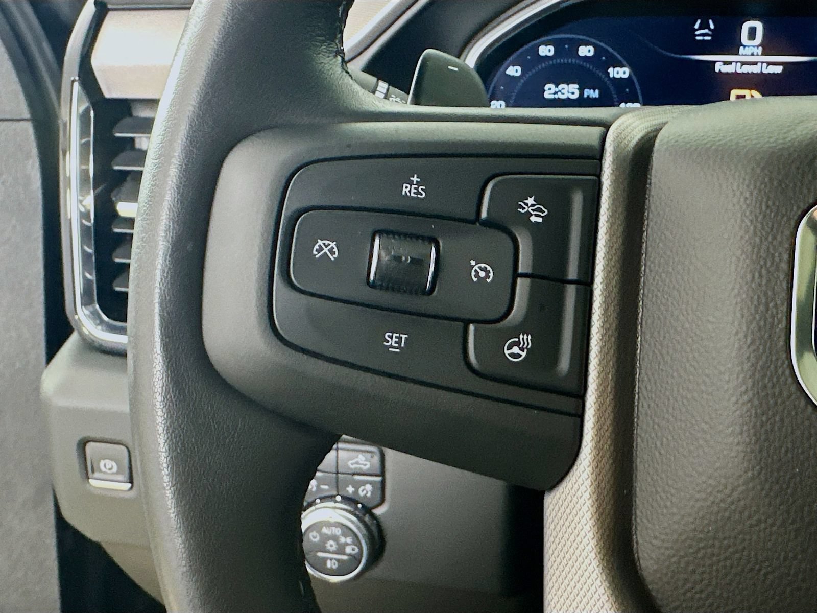 Used 2022 GMC Sierra 1500 Denali w/ Technology Package AWD/4WD image 18