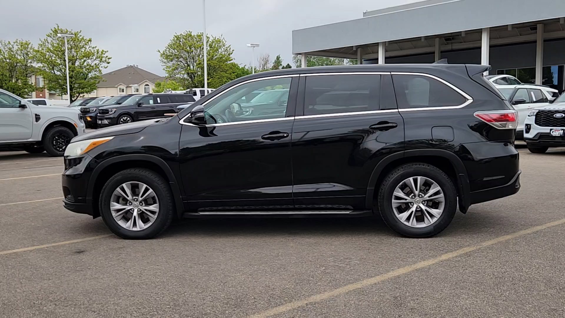 Used 2015 Toyota Highlander Plus AWD/4WD image 25
