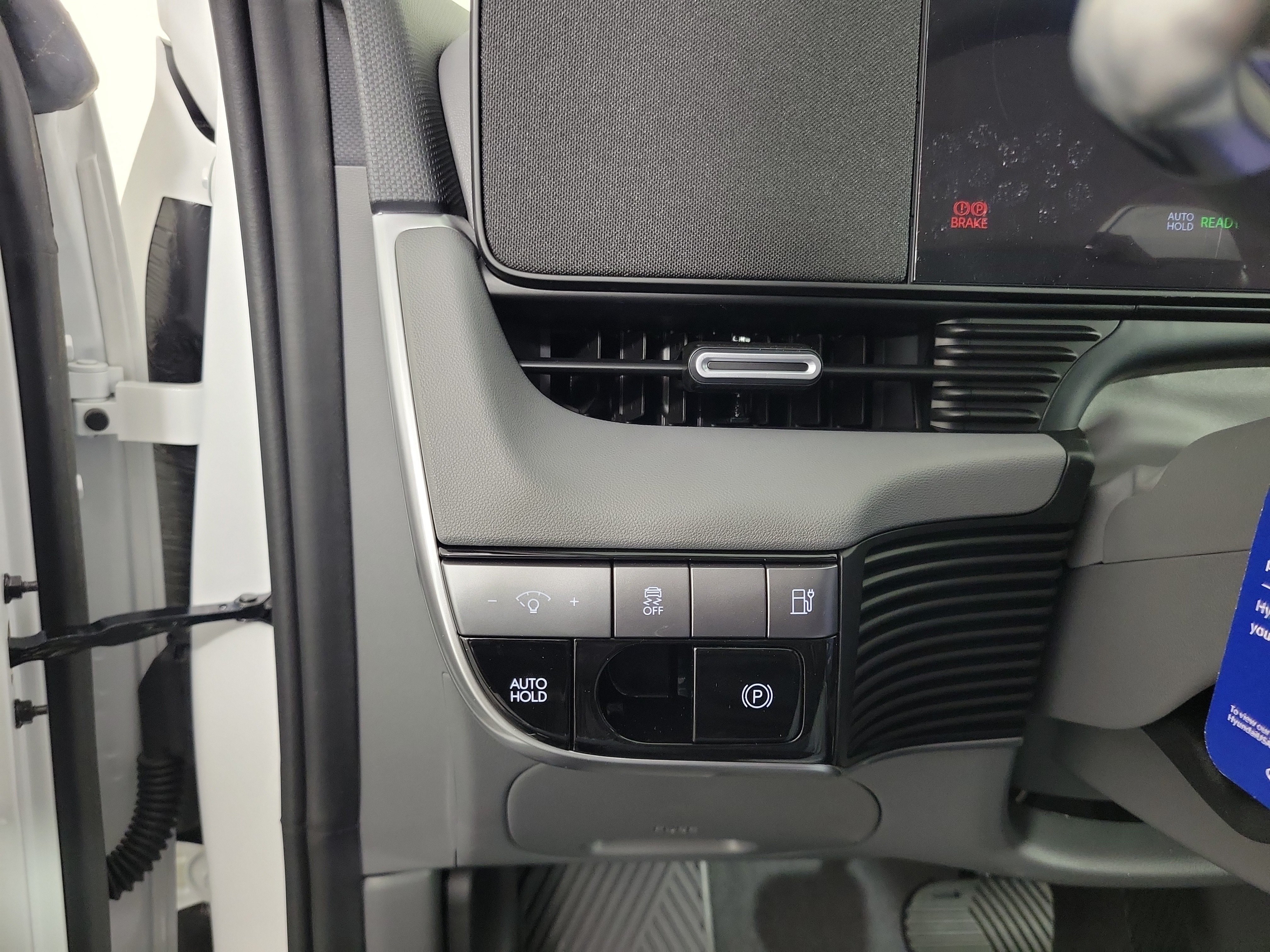 New 2026 Hyundai Ioniq 5 SE AWD/4WD image 22