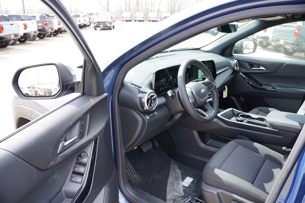 New 2026 Chevrolet Equinox LT w/ Safety and Technology Package AWD/4WD image 10