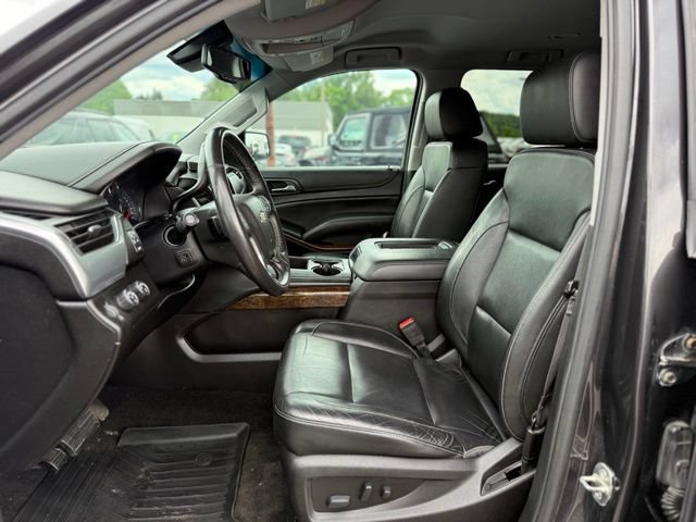 Used 2017 Chevrolet Tahoe LT w/ Luxury Package AWD/4WD image 13
