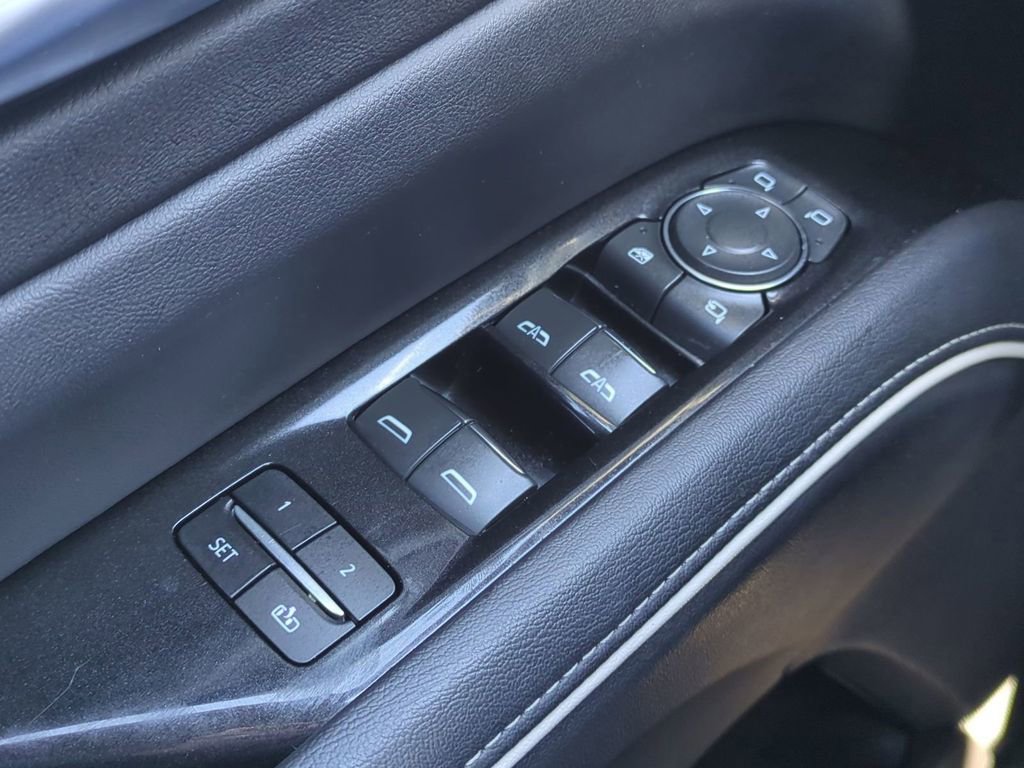 Used 2022 Cadillac Escalade ESV Sport w/ Touring Package image 33