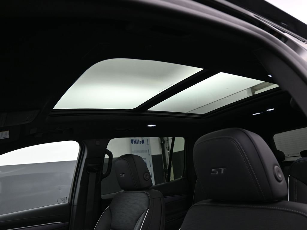 New 2026 Buick Enclave Sport Touring w/ Super Cruise Package image 22