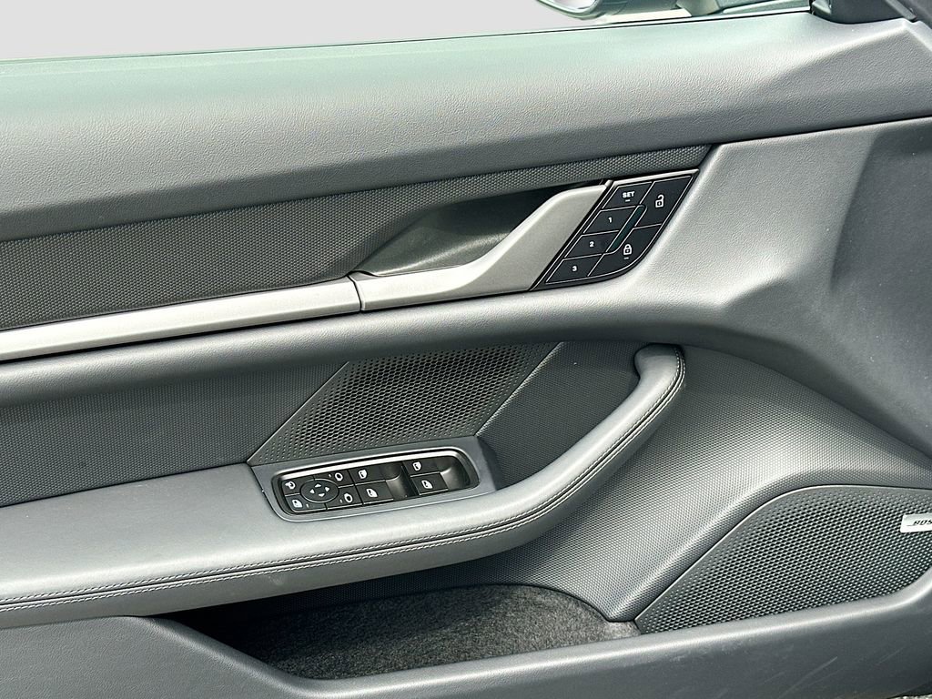 New 2026 Porsche Taycan AWD/4WD image 20