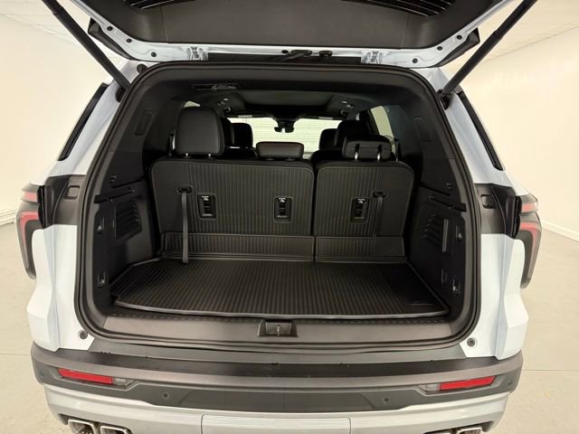 New 2026 Chevrolet Traverse Z71 image 8