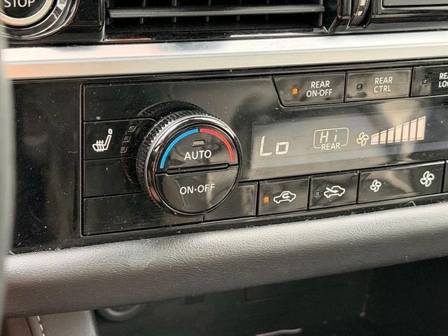 Used 2022 Nissan Pathfinder SL w/ SL Premium Package AWD/4WD image 25