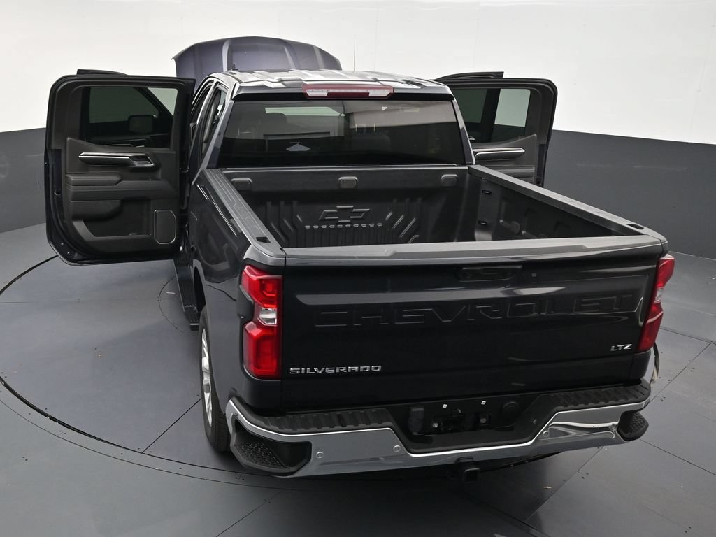 Used 2024 Chevrolet Silverado 1500 LTZ RWD image 31