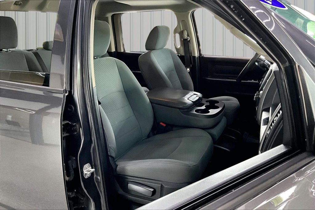 Used 2016 RAM 1500 ST w/ SXT Appearance Group AWD/4WD image 26