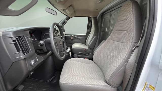 New 2025 Chevrolet Express 3500 w/ Power Convenience Package RWD image 27