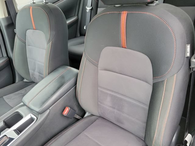Used 2025 Nissan Sentra SR FWD image 14
