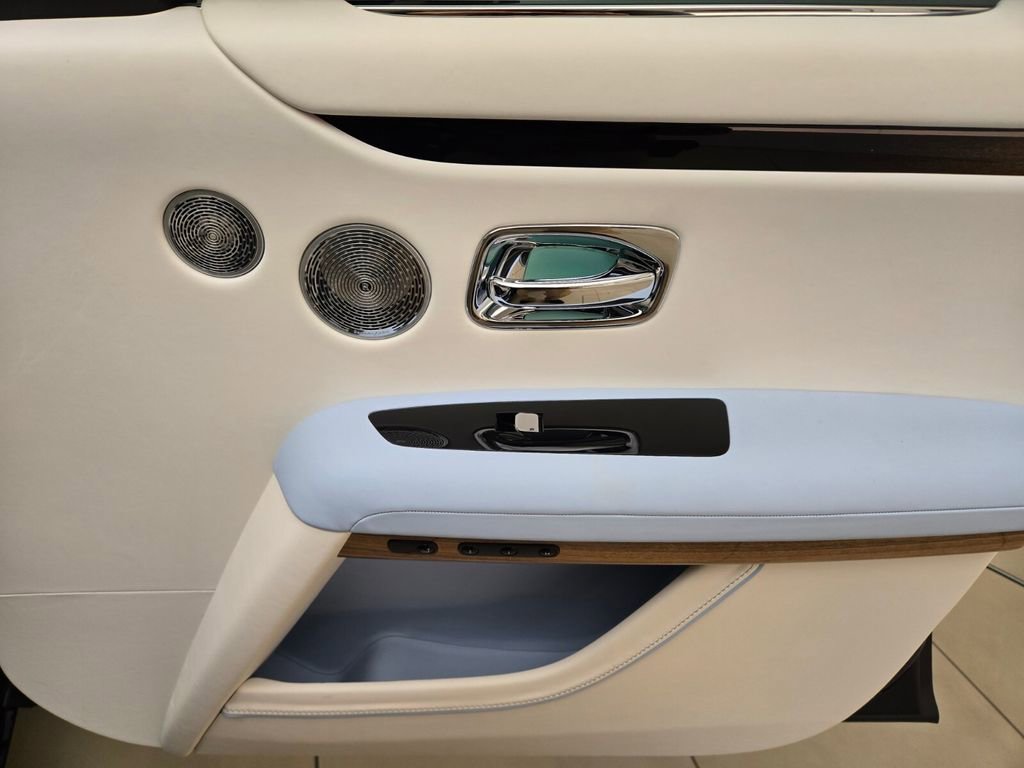Certified 2025 Rolls-Royce Ghost AWD/4WD image 27