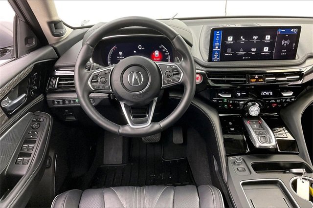 Used 2025 Acura MDX w/ Advance Package image 5