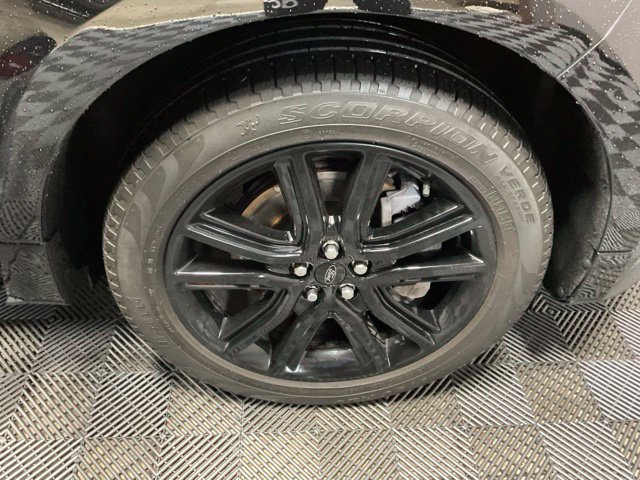Used 2024 Ford Edge ST-Line AWD/4WD image 44