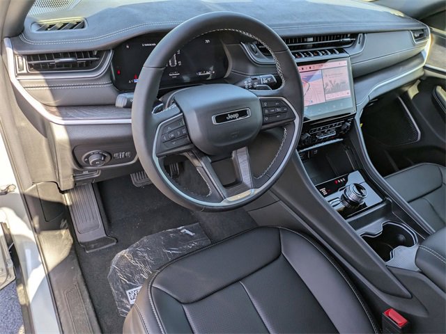New 2025 Jeep Grand Cherokee Limited w/ Luxury Tech Group II image 10