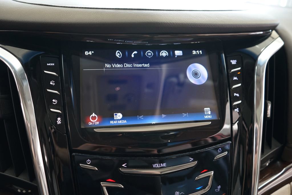 Used 2017 Cadillac Escalade ESV Luxury image 42