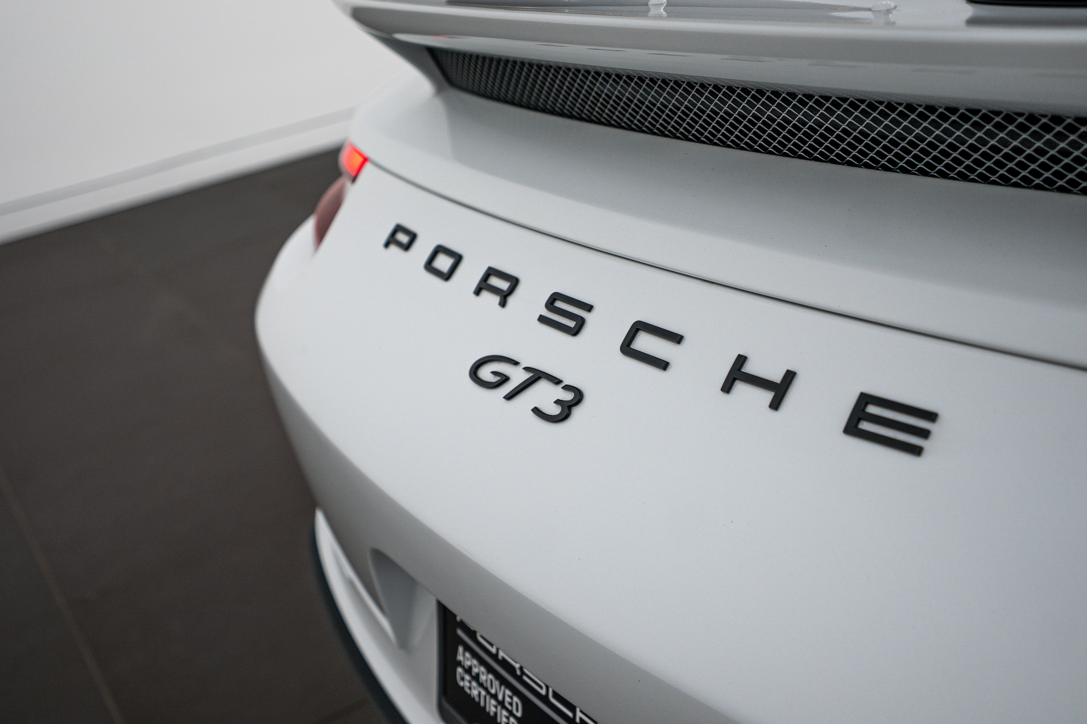 Certified 2018 Porsche 911 GT3 RWD image 28