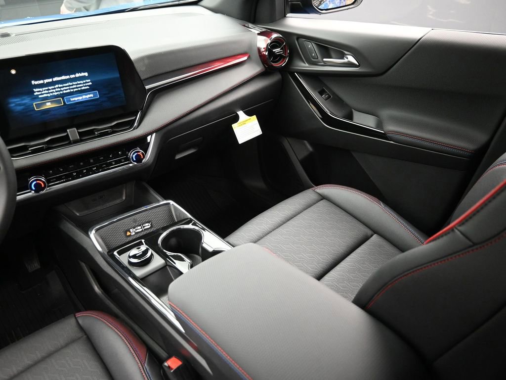 New 2026 Chevrolet Equinox RS w/ Convenience Package III AWD/4WD image 13