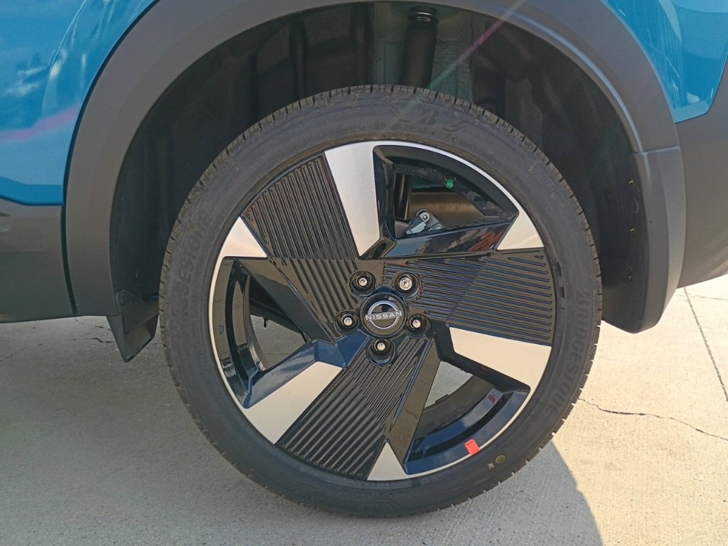 New 2026 Nissan Kicks SR image 27