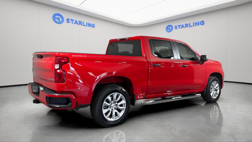 Used 2025 Chevrolet Silverado 1500 Custom RWD image 9