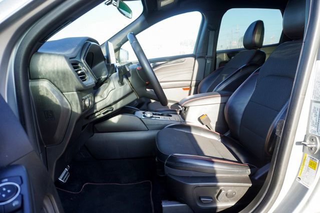 Used 2023 Ford Escape ST-Line image 13