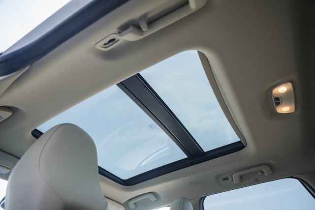 Used 2015 Volvo XC60 T6 w/ Proximity Package image 37