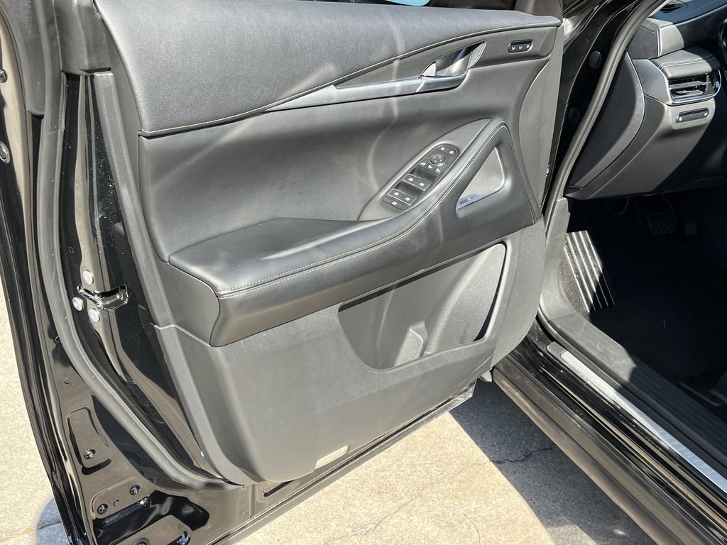 Used 2025 INFINITI QX60 Luxe w/ Cargo Package image 8