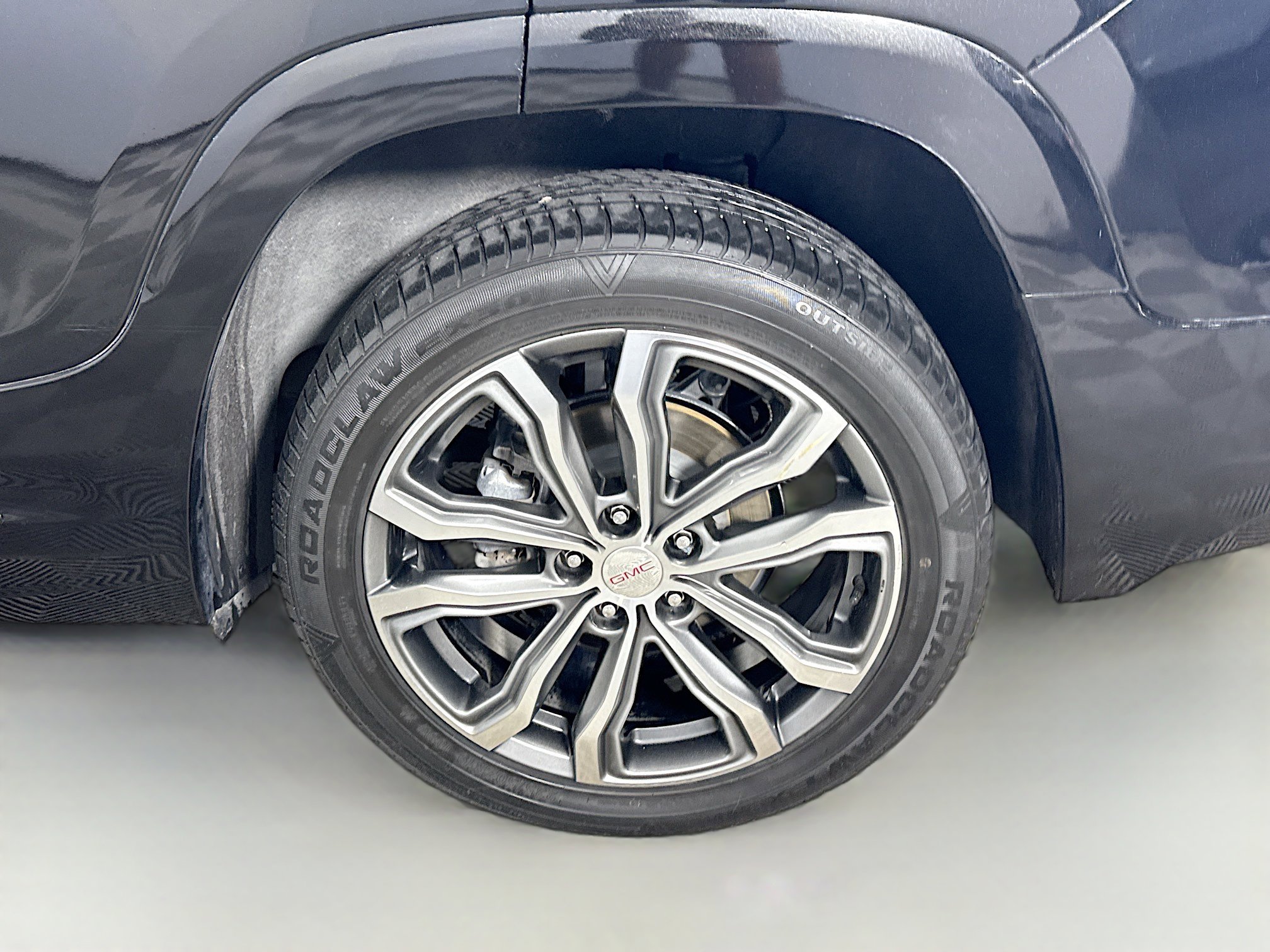 Used 2019 GMC Terrain Denali w/ Advanced Safety Package image 37