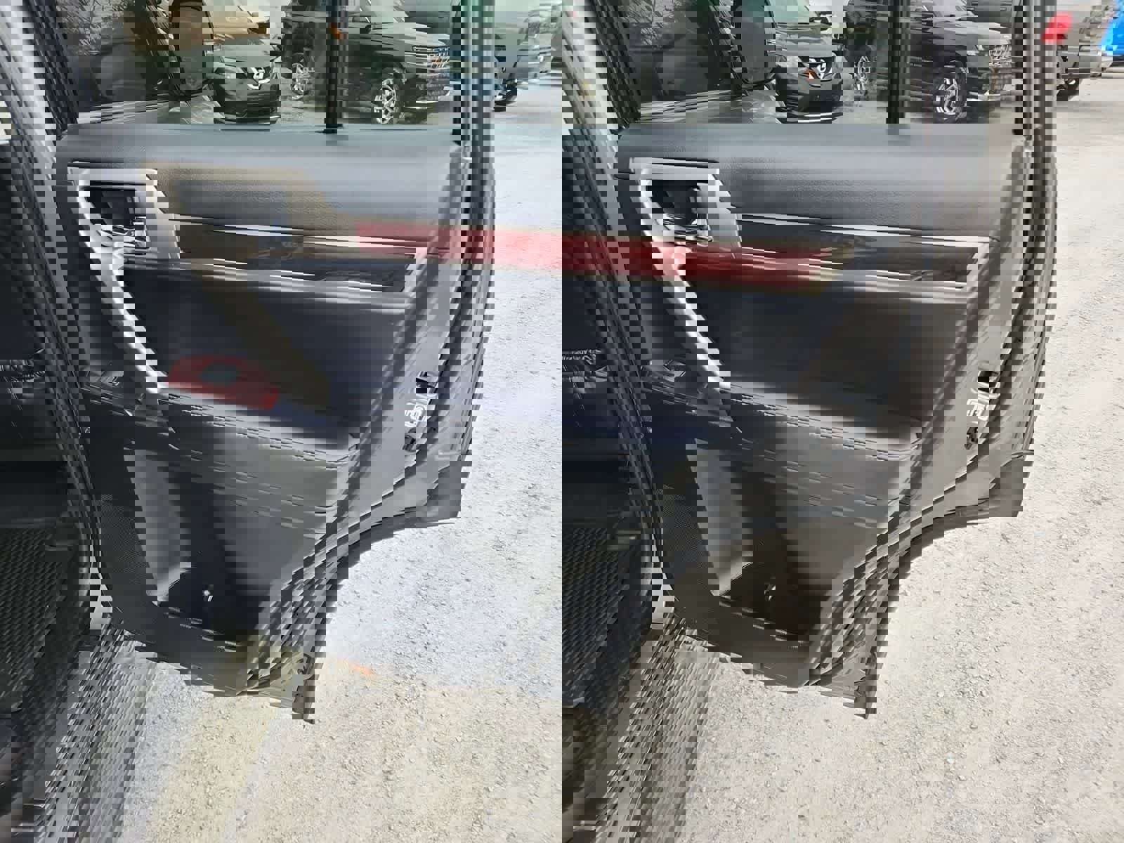 Used 2018 Lexus GX 460 Premium w/ Premium Package image 24