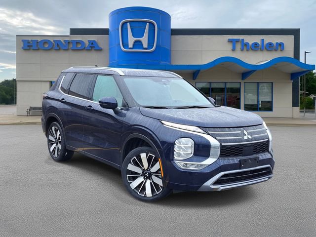 Used 2025 Mitsubishi Outlander SEL AWD/4WD image 1