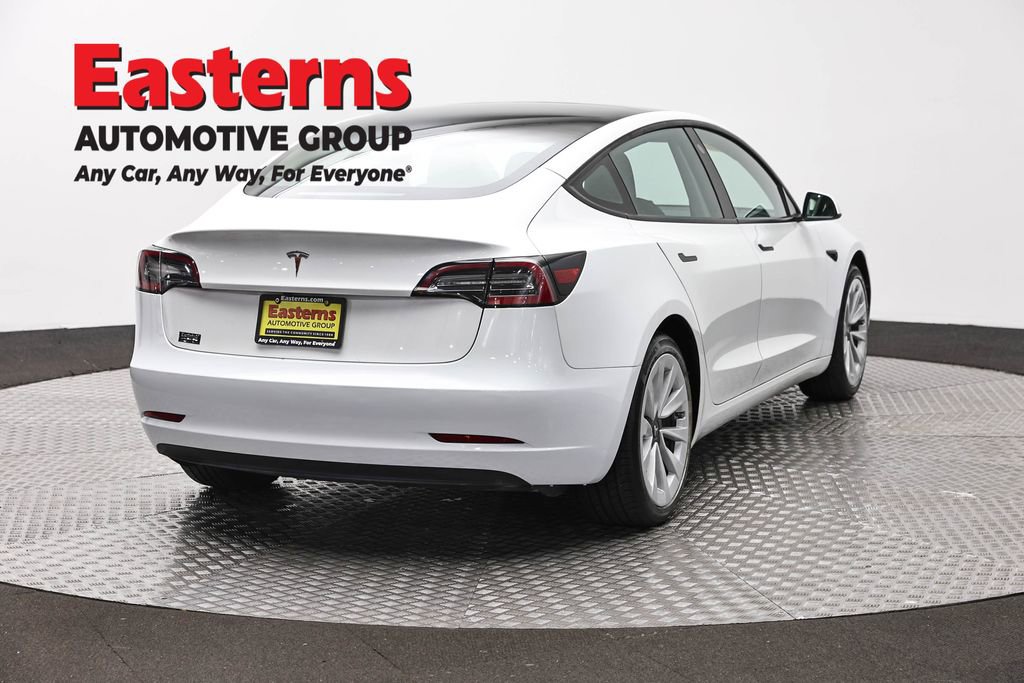 Used 2023 Tesla Model 3 Standard Range RWD image 5