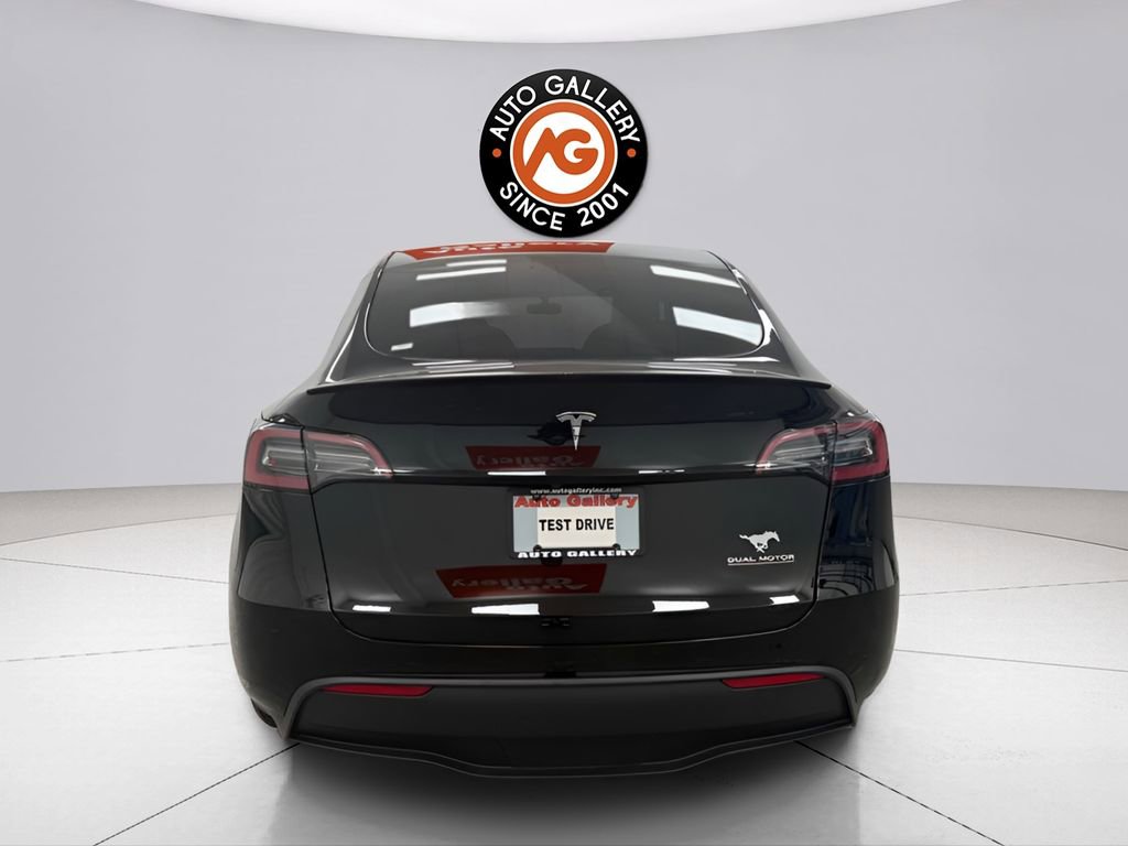 Used 2023 Tesla Model Y Performance image 6
