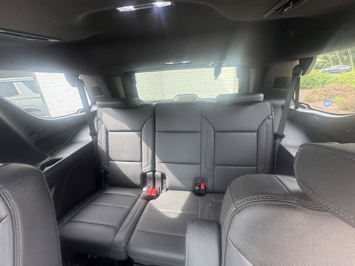 Used 2026 Chevrolet Tahoe High Country AWD/4WD image 9