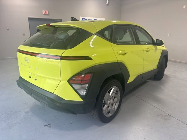 Used 2024 Hyundai Kona SE image 5