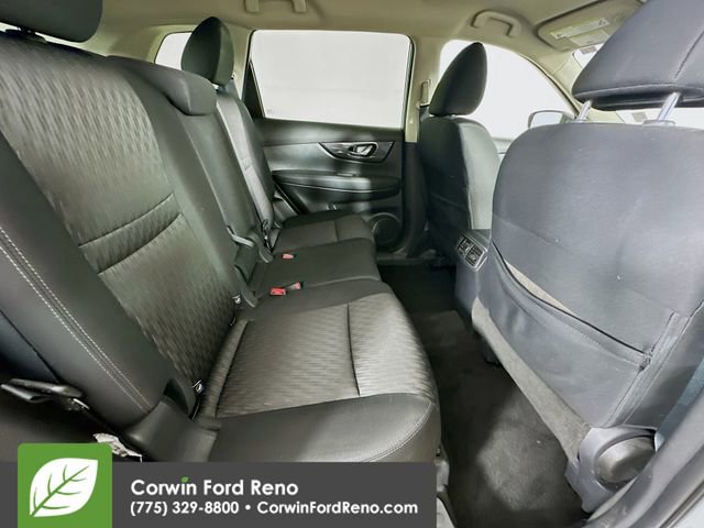 Used 2019 Nissan Rogue SV image 24