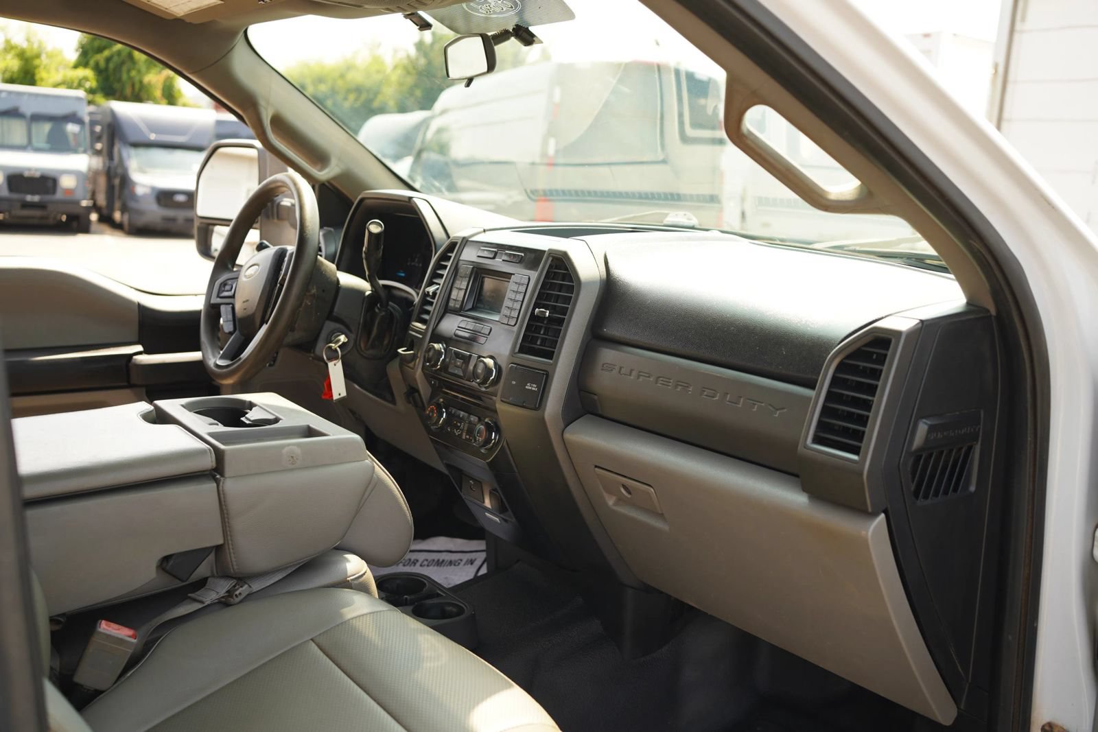 Used 2018 Ford F450 XL w/ Power Equipment Group RWD image 2