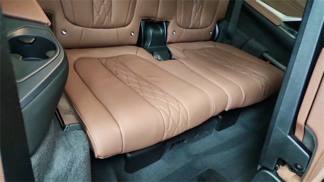 Used 2025 BMW X7 M60i image 29