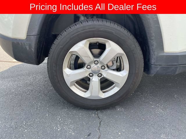 Used 2017 Jeep Compass Latitude AWD/4WD image 11