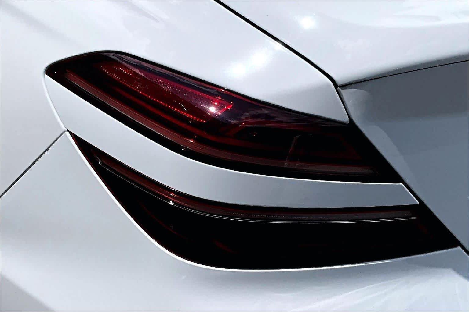 Used 2023 Genesis G70 2.0T RWD image 29