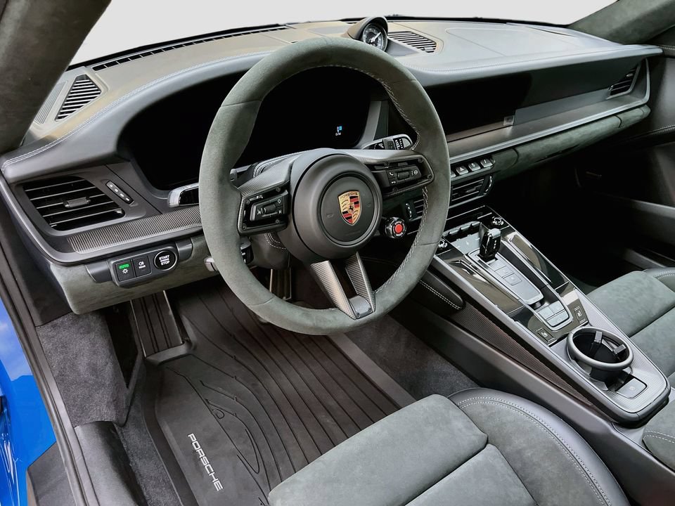 New 2026 Porsche 911 Carrera GTS RWD image 4