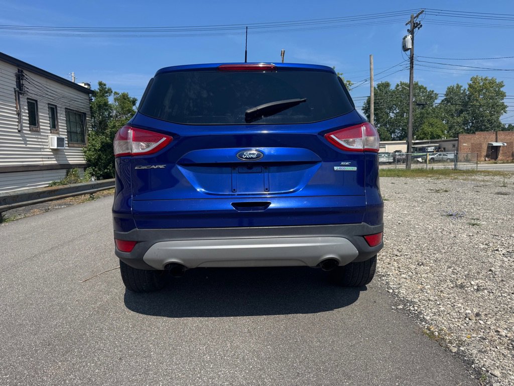 Used 2015 Ford Escape SE image 4