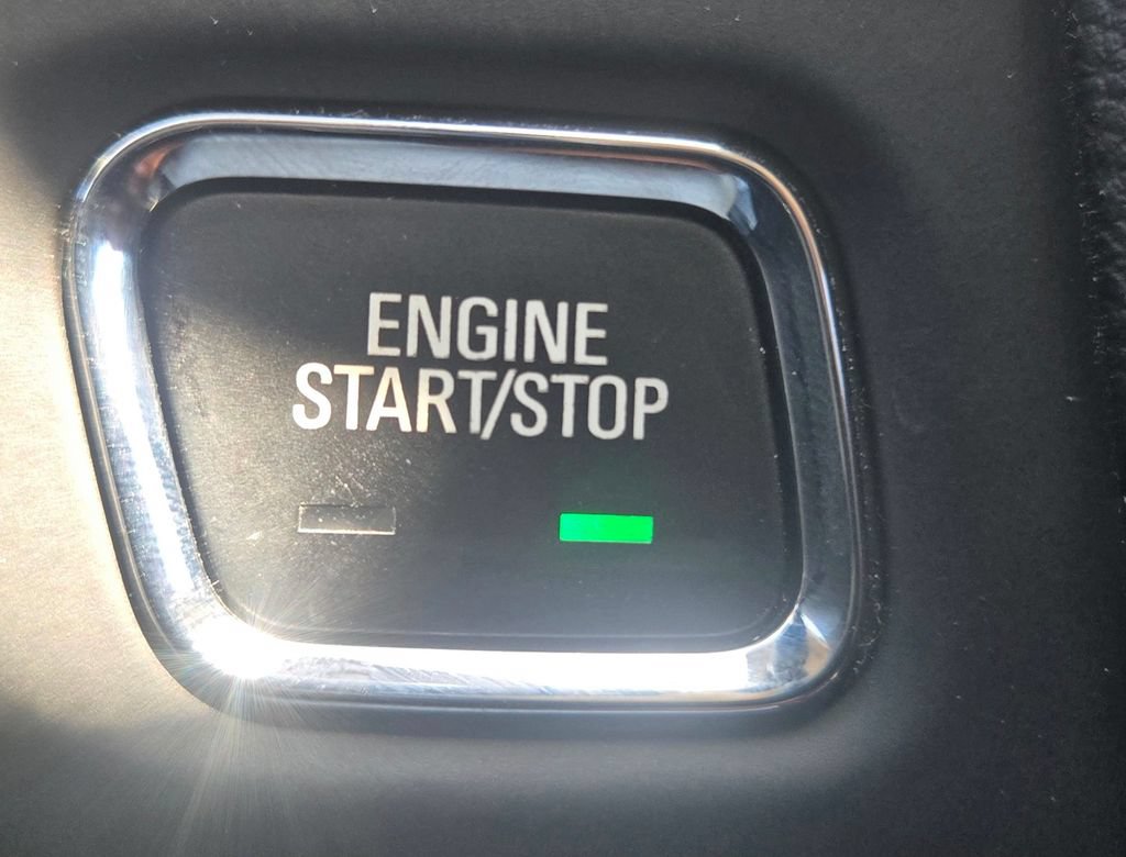 Used 2023 GMC Acadia Denali FWD image 29
