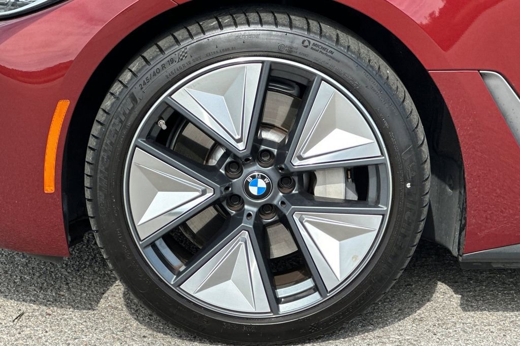 Used 2023 BMW i4 eDrive35 RWD image 31