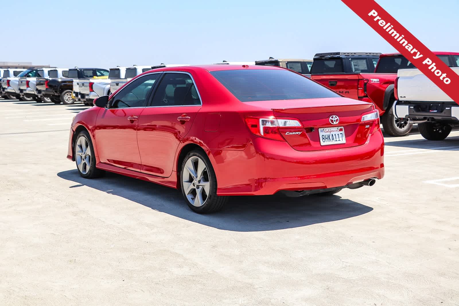 Used 2012 Toyota Camry SE FWD image 8