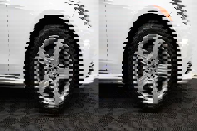 Used 2016 Mercedes-Benz E 350 4MATIC image 5