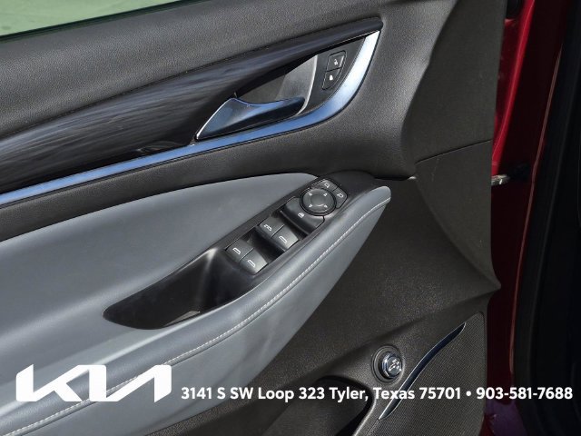 Used 2018 Buick Enclave Essence FWD image 23