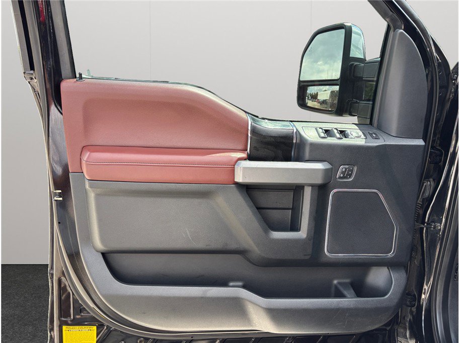 Used 2019 Ford F350 Platinum w/ Platinum Ultimate Package image 24